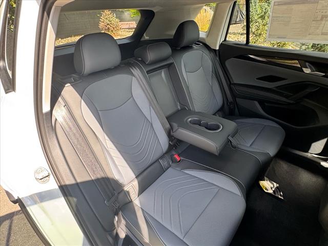 2025 Volkswagen Tiguan SE