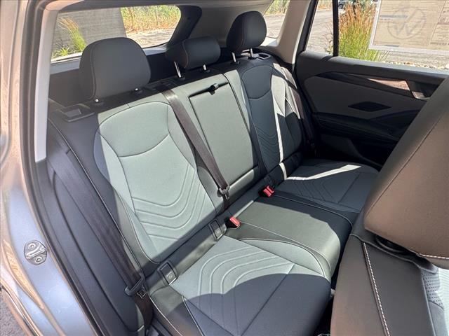 2025 Volkswagen Tiguan SE 4Motion