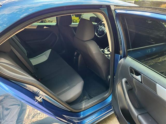2015 Volkswagen Jetta 1.8T SE W/CONNECT