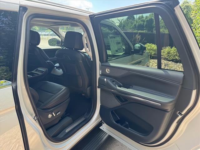 2025 Lincoln Navigator L Reserve