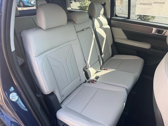 2025 Hyundai SANTA FE Hybrid SEL
