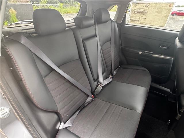 2025 Mitsubishi Outlander Sport SE
