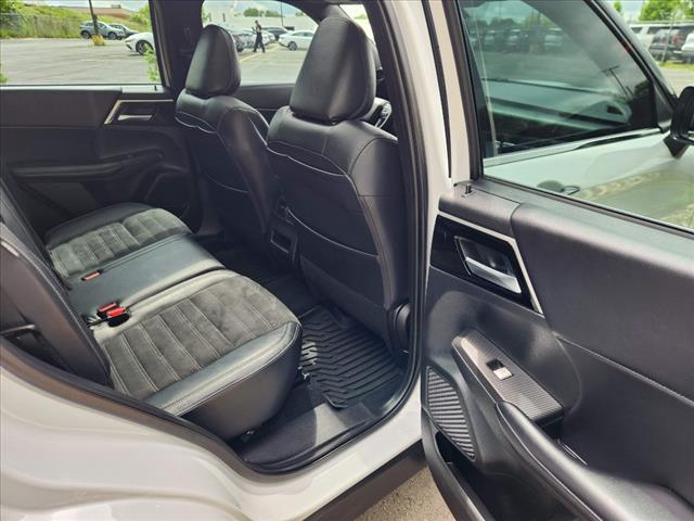 2022 Mitsubishi Outlander Black Edition