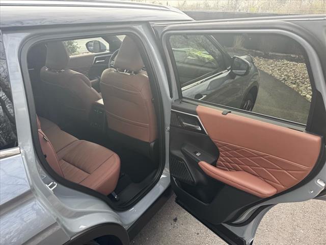 2025 Mitsubishi Outlander SEL