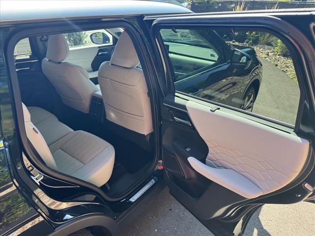 2025 Mitsubishi Outlander SEL Platinum Edition