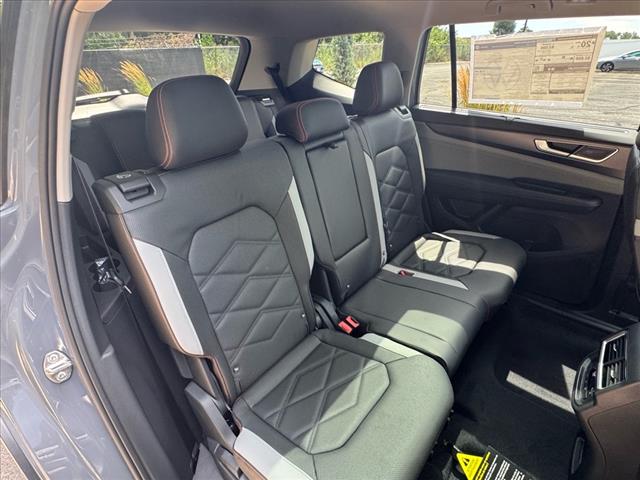 2025 Volkswagen Atlas Peak Edition 4Motion