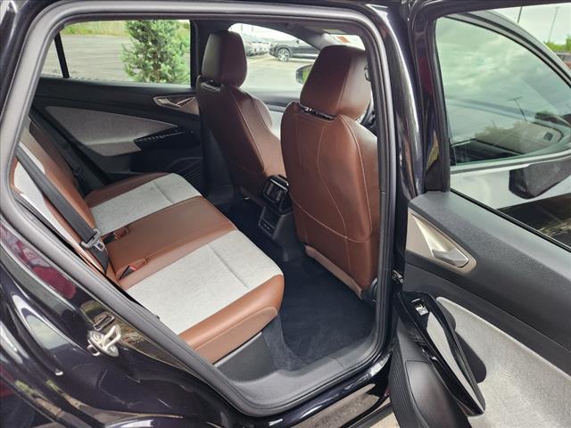 2023 Volkswagen ID.4 Pro