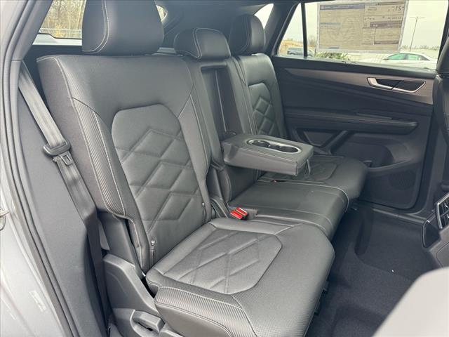 2025 Volkswagen Atlas Cross Sport SE 4Motion