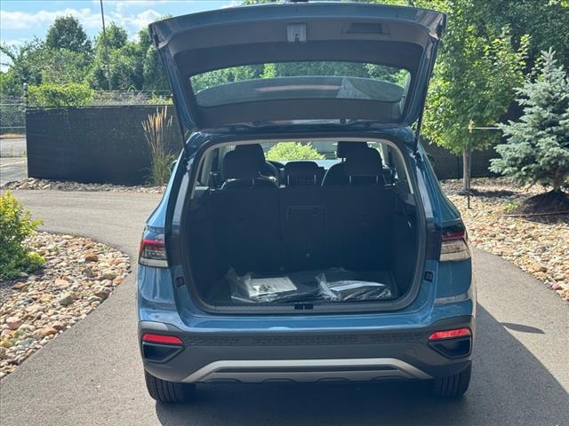 2025 Volkswagen Taos S 4Motion