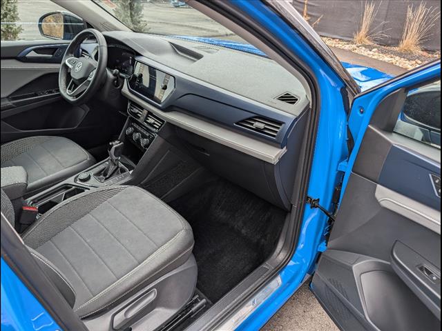 2024 Volkswagen Taos SE 4Motion