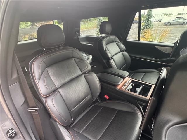 2025 Lincoln Navigator Black Label