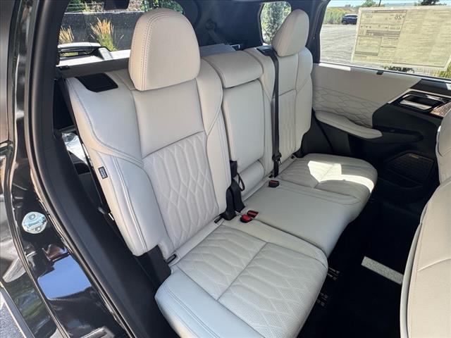 2025 Mitsubishi Outlander SEL Platinum Edition