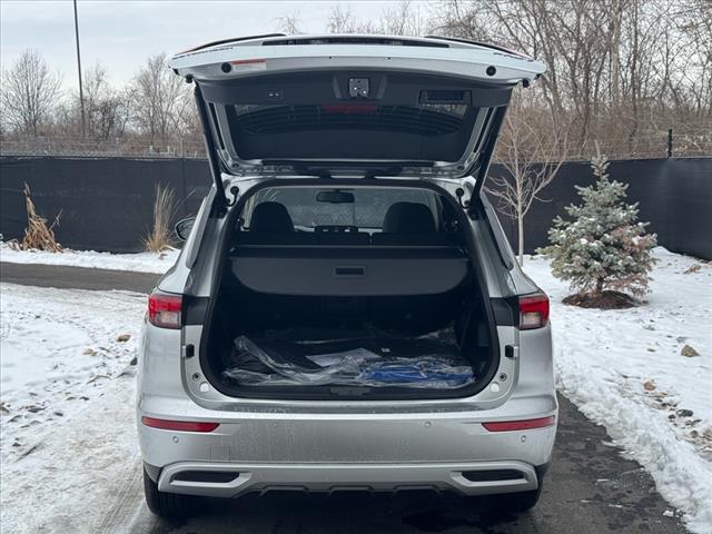 2025 Mitsubishi Outlander PHEV SE