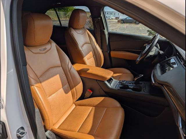 2020 Cadillac XT4 Premium Luxury