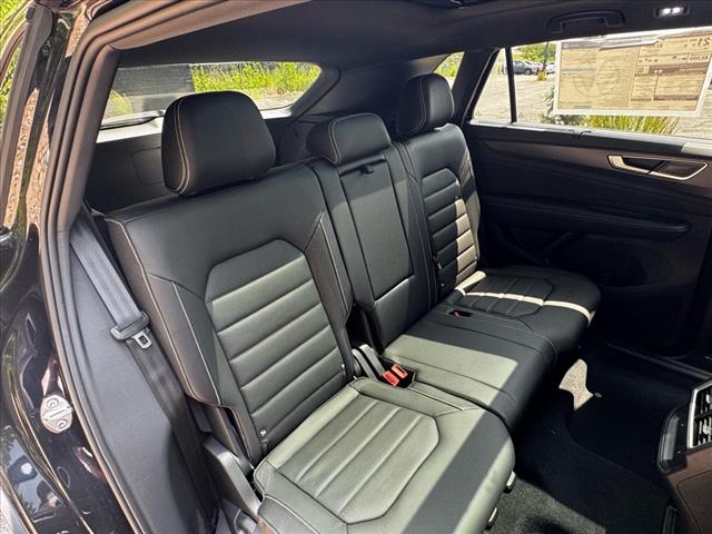 2025 Volkswagen Atlas Cross Sport SEL 4Motion
