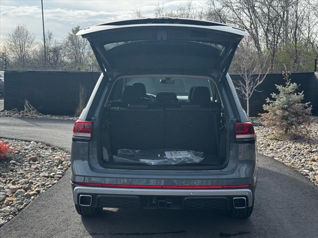 2025 Volkswagen Atlas Peak Edition 4Motion