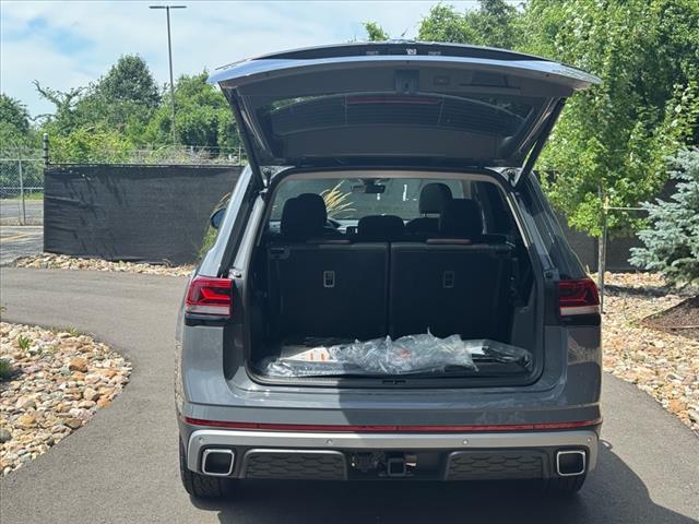 2025 Volkswagen Atlas Peak Edition 4Motion