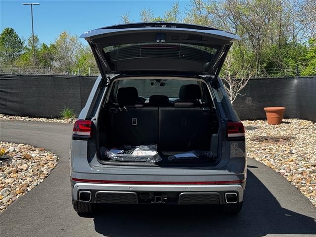 2025 Volkswagen Atlas Peak Edition 4Motion