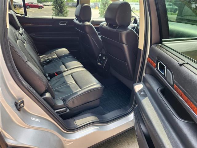 2019 Lincoln MKT Reserve