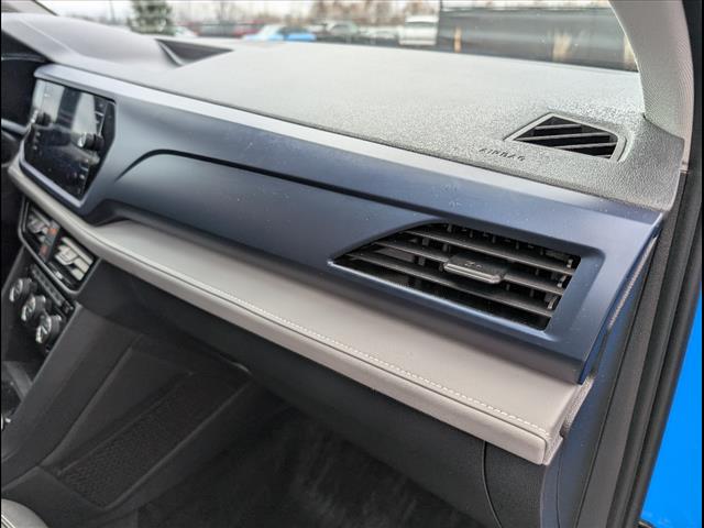 2024 Volkswagen Taos SE 4Motion