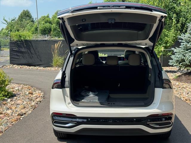 2025 Lincoln Nautilus Hybrid Reserve
