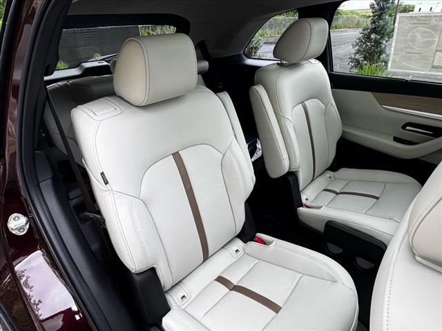 2025 Mazda CX-90 Plug-in Hybrid Premium Plus