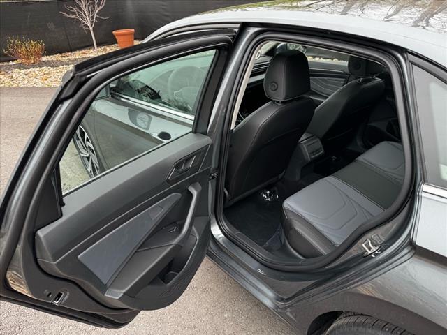 2025 Volkswagen Jetta SEL