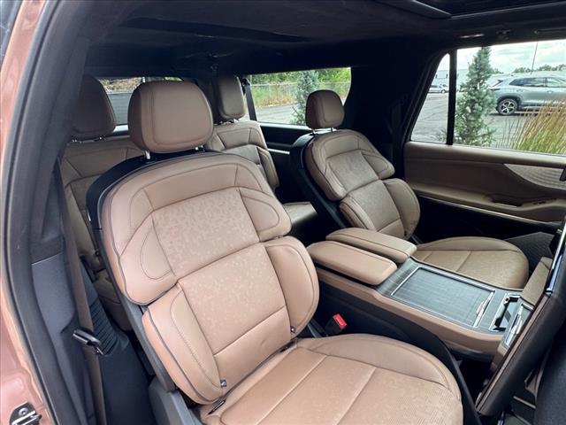 2025 Lincoln Navigator L Black Label