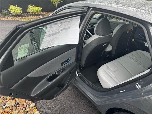 2025 Hyundai ELANTRA Hybrid Limited