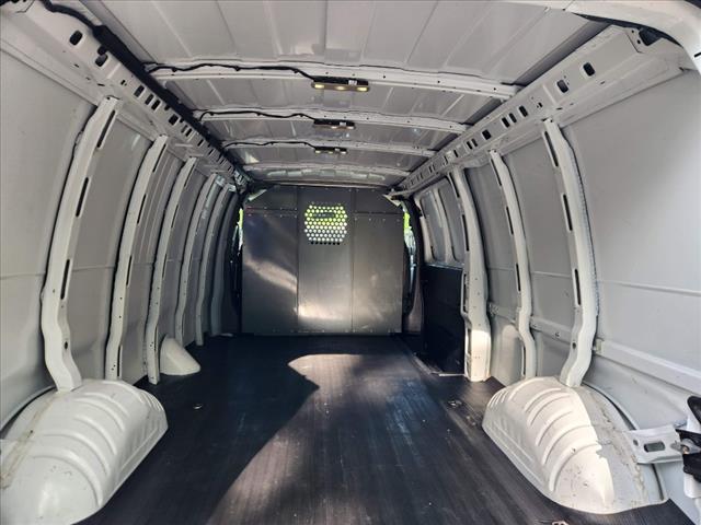 2023 Chevrolet Express 2500