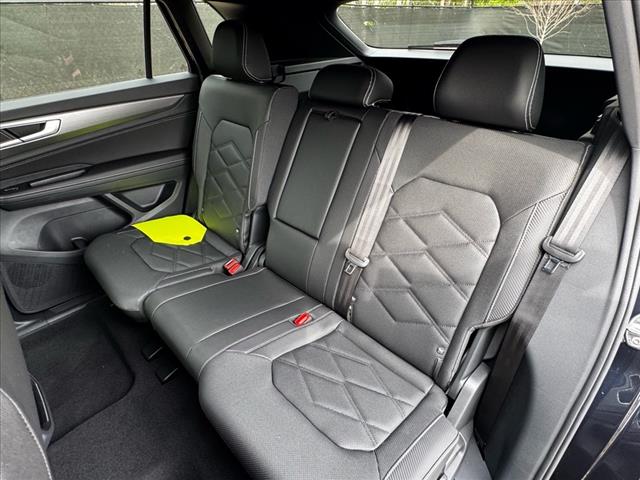 2025 Volkswagen Atlas Cross Sport SE 4Motion