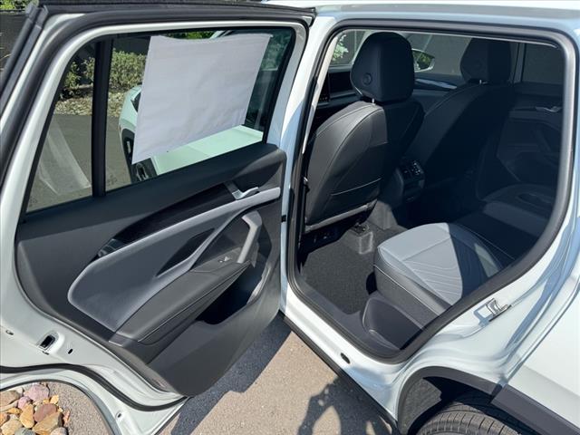 2025 Volkswagen Tiguan SE 4Motion