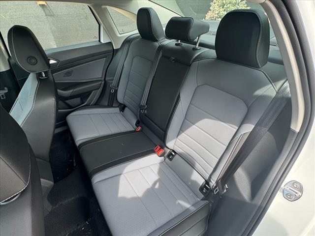 2025 Volkswagen Jetta SE
