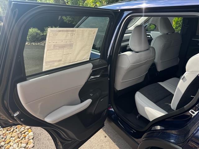 2025 Mitsubishi Outlander SE