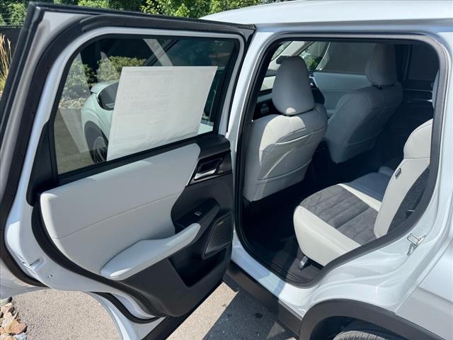 2025 Mitsubishi Outlander SE