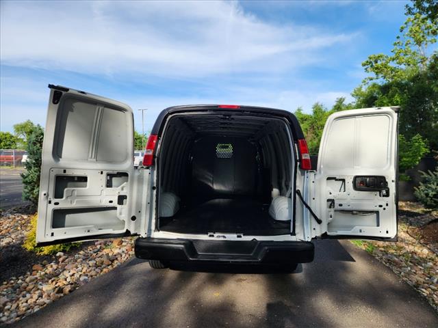 2023 Chevrolet Express 2500
