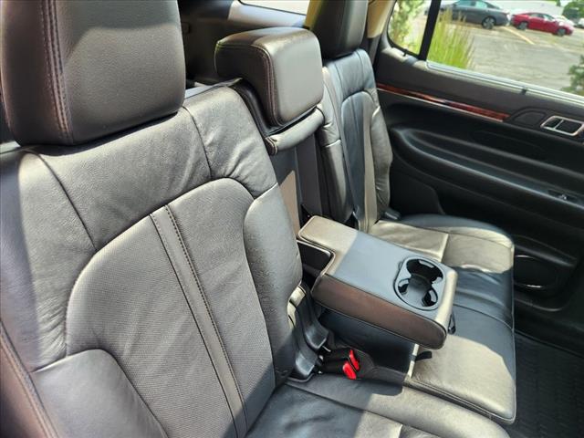 2019 Lincoln MKT Reserve