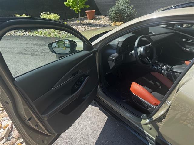 2025 Mazda CX-30 2.5 Carbon Turbo