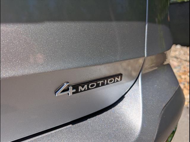 2024 Volkswagen Taos SE 4Motion