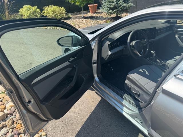 2025 Volkswagen Jetta SE