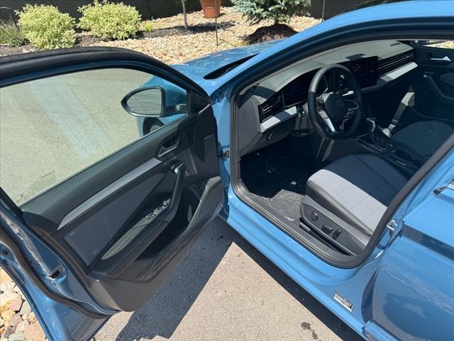 2025 Volkswagen Jetta SE
