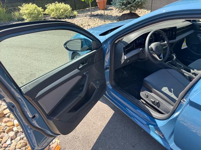2025 Volkswagen Jetta SE