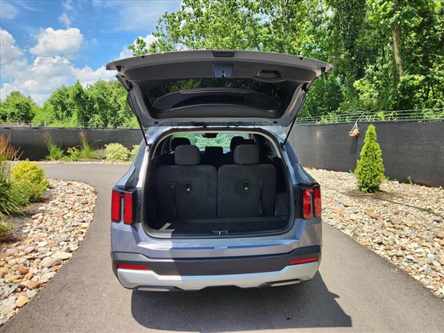 2024 Kia Sorento LX