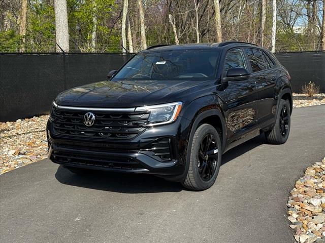 2025 Volkswagen Atlas Cross Sport SEL R-Line Black 4Motion