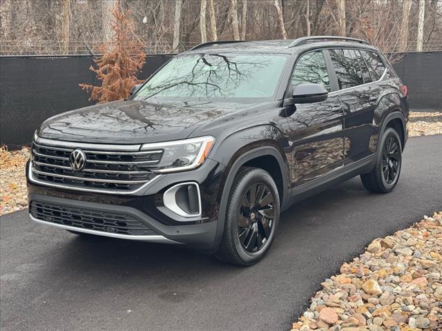 2025 Volkswagen Atlas SE