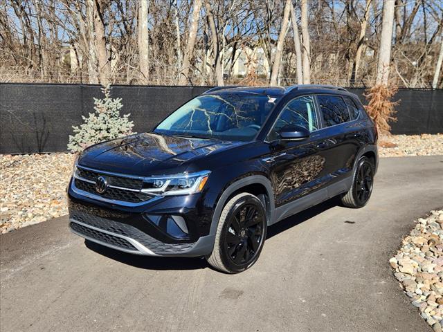 2024 Volkswagen Taos SEL 4Motion