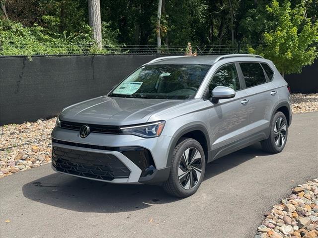 2025 Volkswagen Taos SE 4Motion