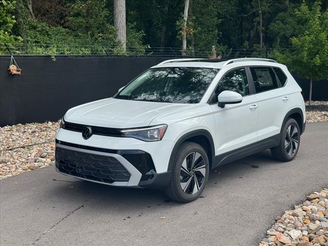 2025 Volkswagen Taos SE 4Motion
