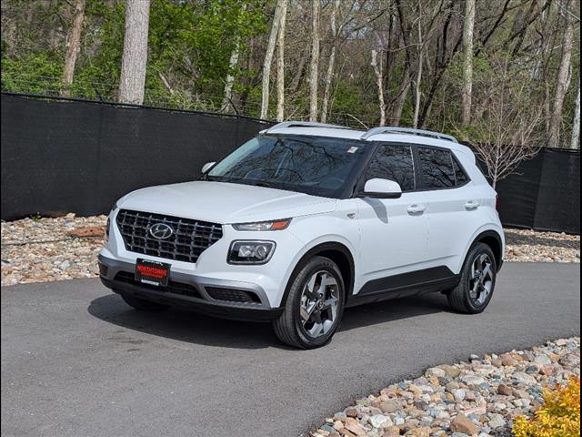 2022 Hyundai VENUE SEL