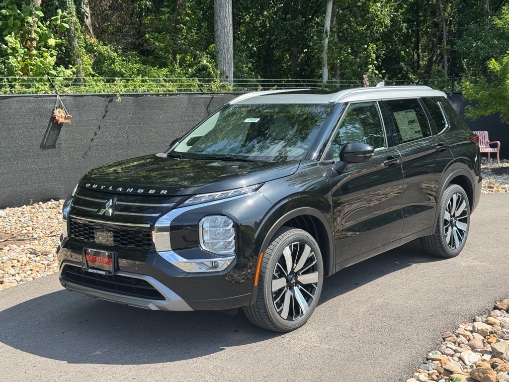2025 Mitsubishi Outlander SEL Platinum Edition